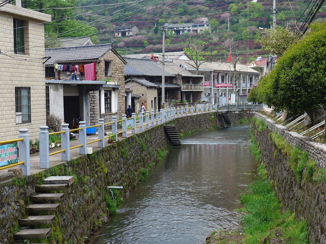 69 快乐在余姚 69 『 相约旅途 』 69 从溪山到棠溪   看到村子