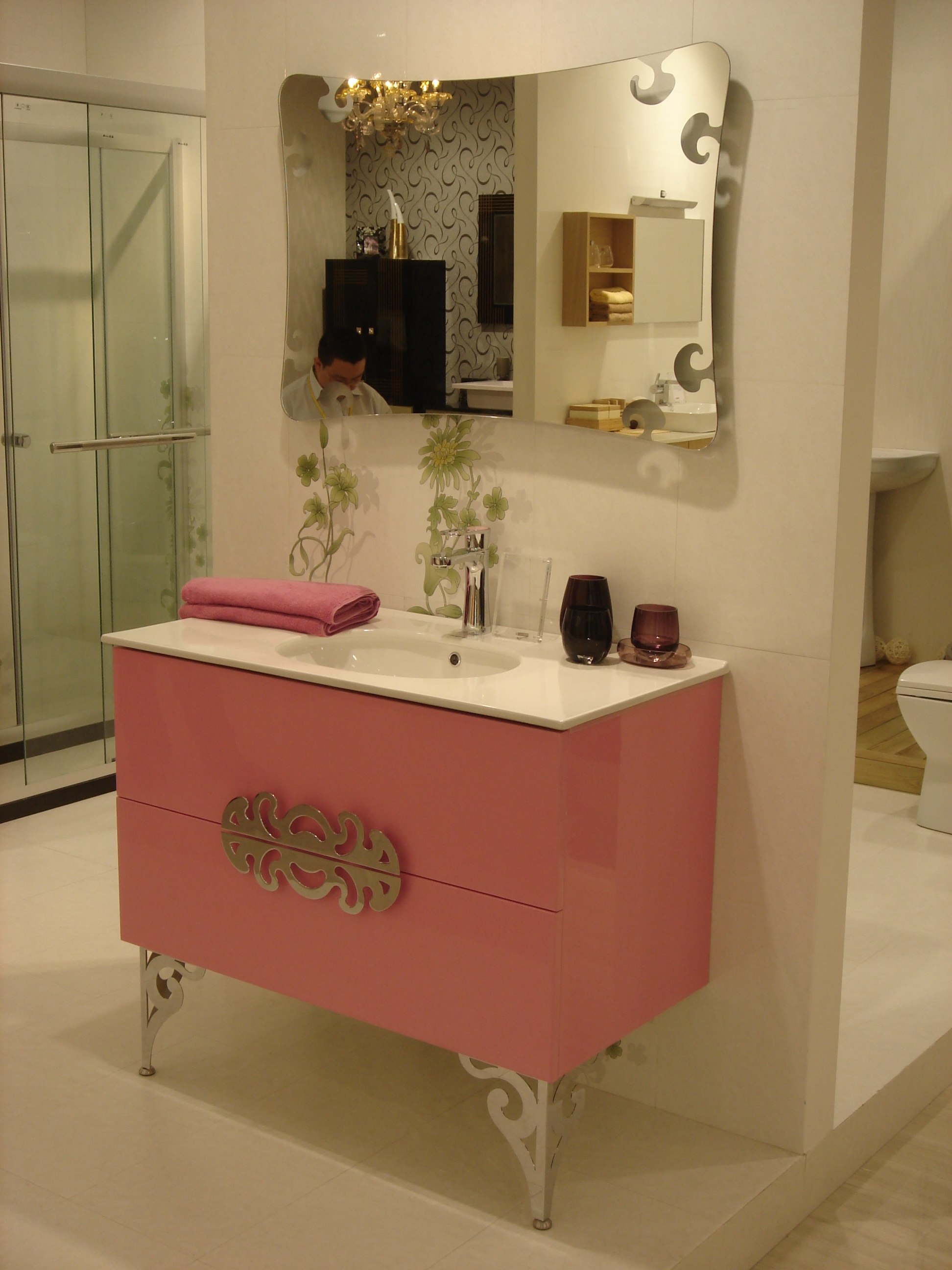 欧派浴室柜新品上市